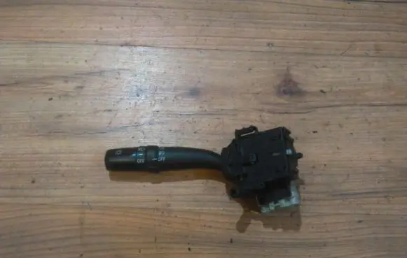 Toyota Avensis T250 Indicator stalk 173650a
