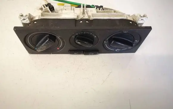 Volkswagen Golf IV Climate control unit 1J0820045F