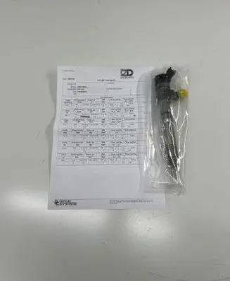 Renault Trafic III (X82) Fuel injector 0445110939
