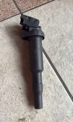 Citroen C3 High voltage ignition coil 9807841880