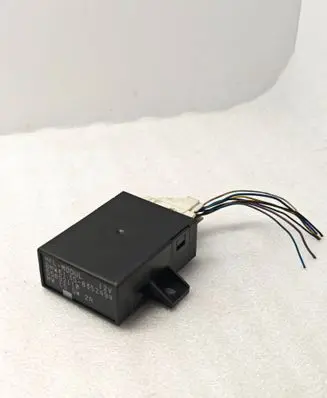 BMW 7 E38 Steering rack control module 8352494