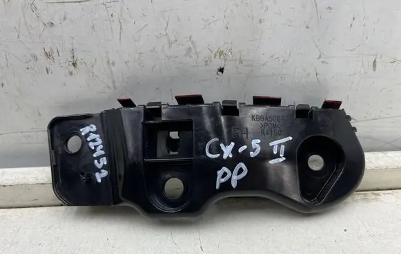 Mazda CX-5 II Front bumper mounting bracket KB8A500T1