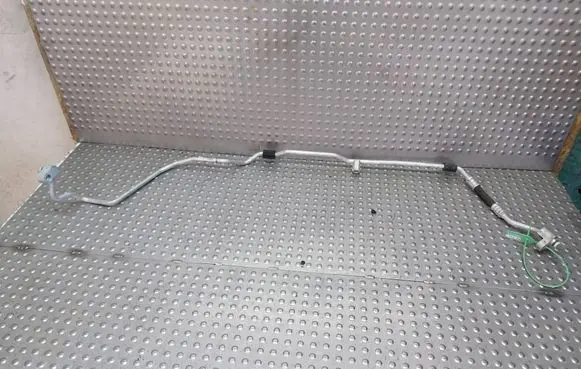 BMW 5 F10 F11 Air conditioning (A/C) pipe/hose S18031716 4240164