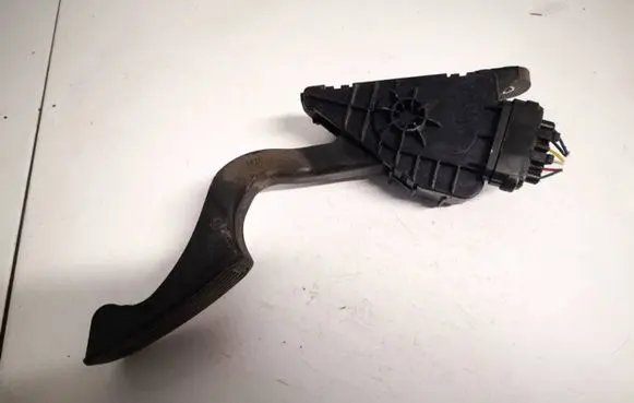 Toyota Prius (XW20) Accelerator throttle pedal 7812047050 78120-47050