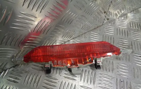 Toyota Corolla E120 E130 Third/center stoplight