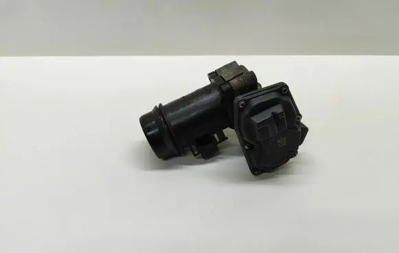BMW 5 F10 F11 Throttle valve 7810752 13547810752 781075202