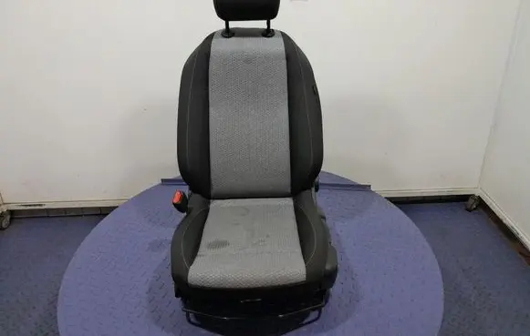 Chevrolet Corsa Front driver seat 