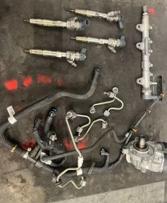 BMW 5 F10 F11 Fuel injection system set 0445010768 161027 8511626
