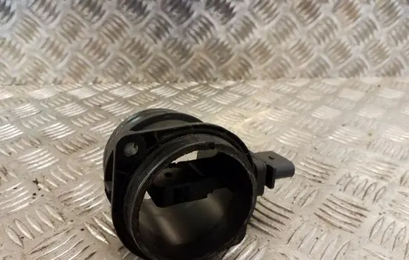 Volkswagen Jetta VI Mass air flow meter F00C267046