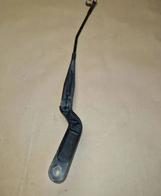 Ford Focus C-MAX Front wiper blade arm 3M5117526AA