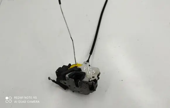 Opel Insignia A Front door lock