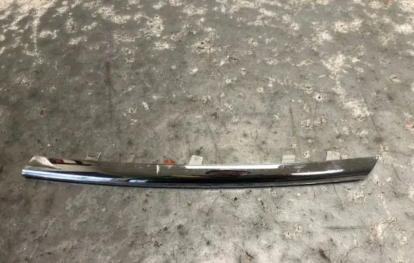Opel Insignia A Front bumper upper radiator grill 13264449-BILI 13264449