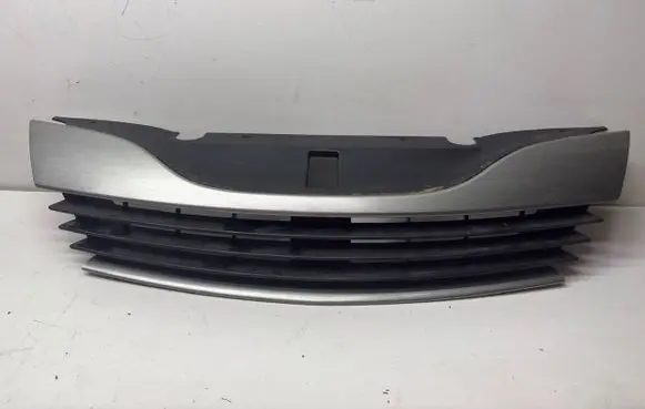 Renault Laguna II Front grill 8200012581