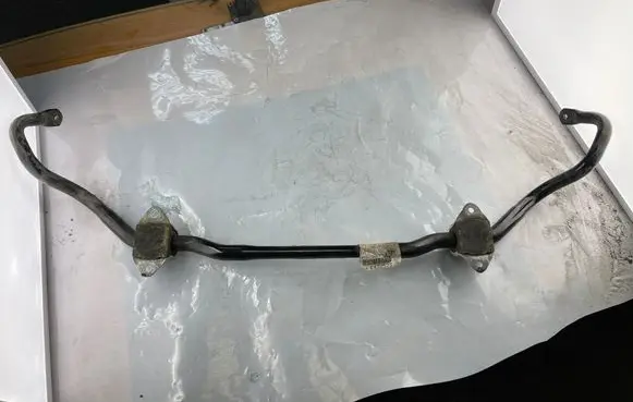 BMW 1 E81 E87 Front anti-roll bar/sway bar 6771335 677133502