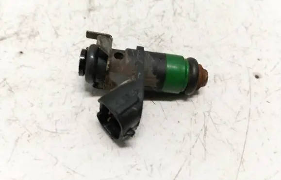 Fuel injector