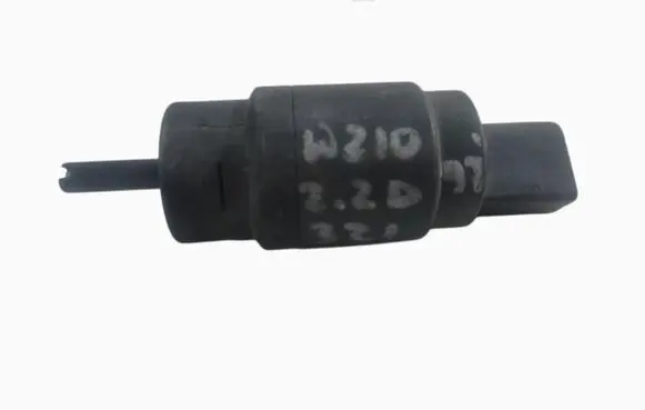 Mercedes-Benz E W210 Windscreen/windshield washer pump