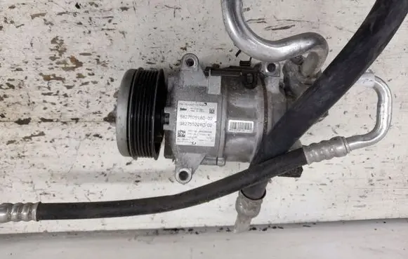 Citroen C5 Aircross Air conditioning (A/C) compressor (pump) 9827529180