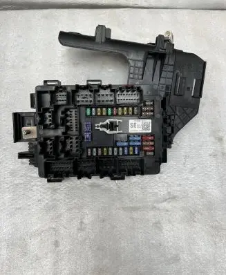 Tesla Model S Fuse module 109440900E