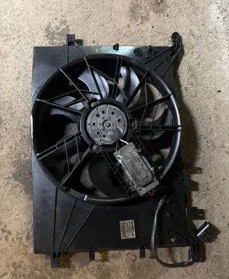 Volvo V70 Electric radiator cooling fan 0130303947 30645148
