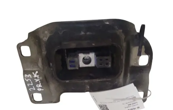 Ford Focus Engine mount bracket V617M121