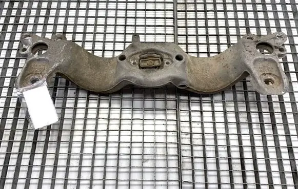 Audi A4 S4 B7 8E 8H Gearbox mount 8E0399263AL