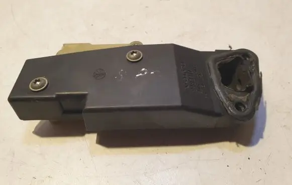 Fuel tank cap lock motor