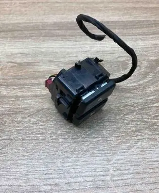 BMW 5 E60 E61 Seat heating switch 9159077 502299 WithPlug