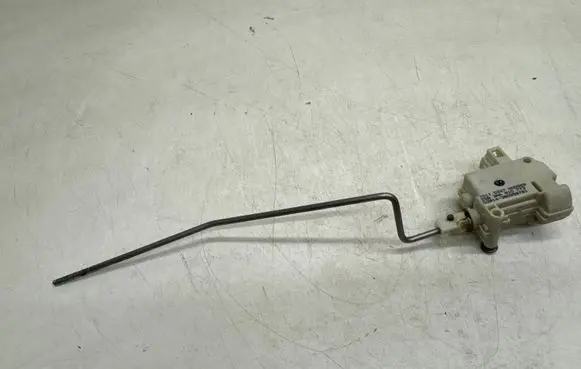Volkswagen PASSAT B7 Fuel tank cap lock 3AA810773