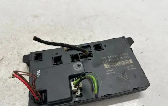 Mercedes-Benz E W211 Door control unit/module A2118701226