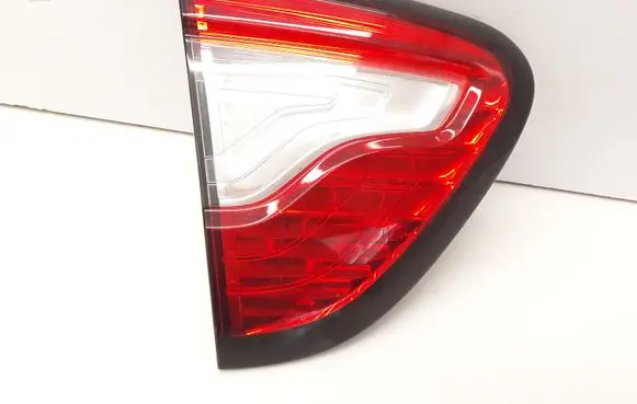Renault Captur Tailgate rear/tail lights 265557893R 265557893