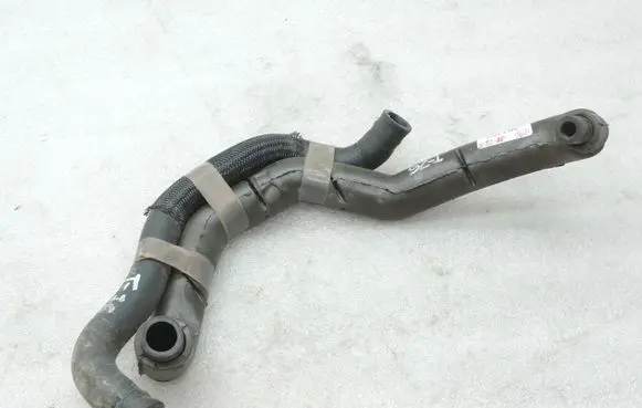 Toyota Yaris Breather/breather pipe/hose 1202947030