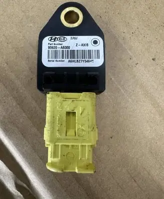 Hyundai i30 Airbag deployment crash/impact sensor 95920A6000