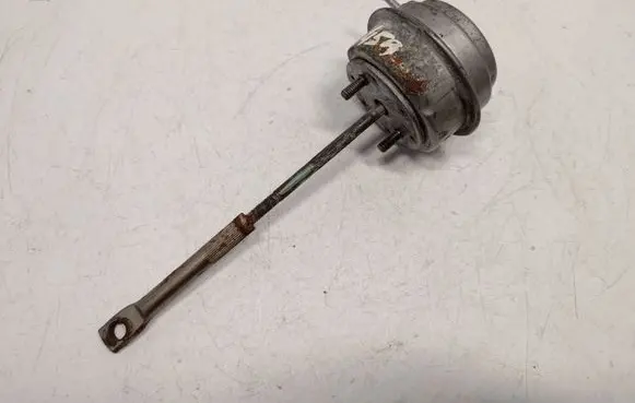 BMW 7 F01 F02 F03 F04 Turbo system vacuum part 