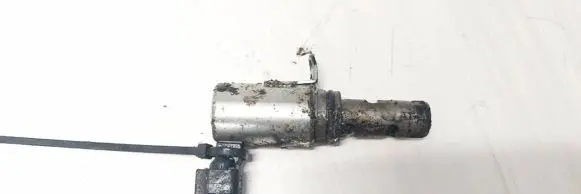 Volkswagen Touran I Camshaft vanos timing valve 0899004 70832