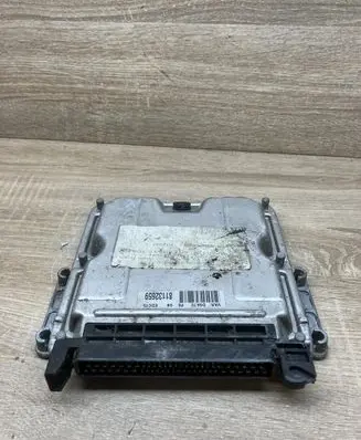 Peugeot 406 Engine control unit/module 9635157080 0281010248