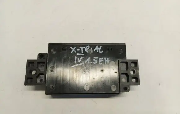 Nissan X-Trail T33 Engine control unit/module ECU 284e76ru4a