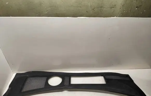 Audi A6 S6 C5 4B Wiper trim 4B1819417C