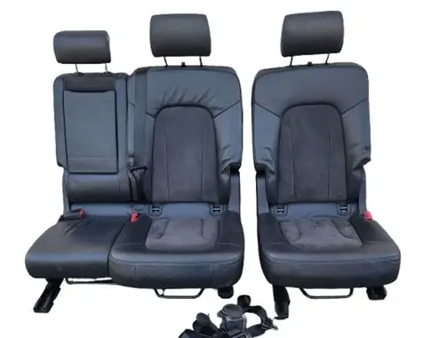 Audi Q7 4L Second row seats 