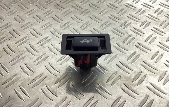 Lexus GS 250 350 300H 450H Tailgate opening switch 0814B5N 15C081