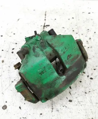 Skoda Octavia Mk2 (1Z) Front brake caliper