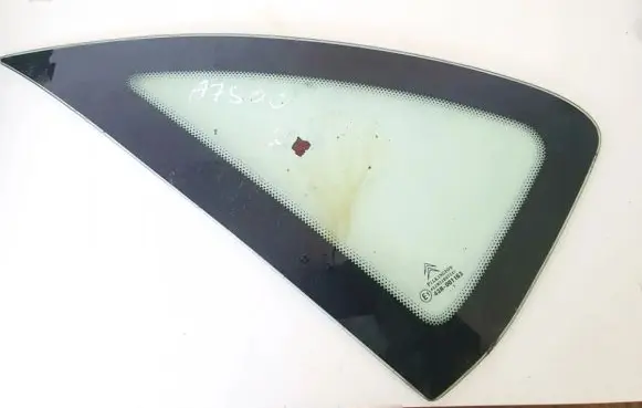 Citroen C3 Rear side window