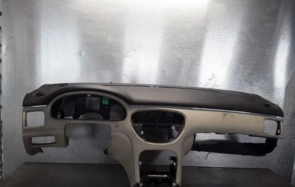Peugeot 607 Dashboard