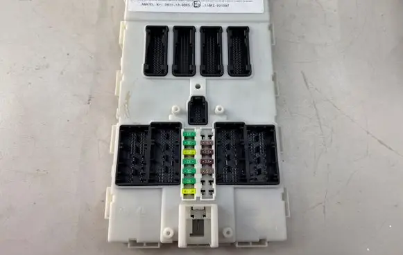BMW X1 F48 F49 Comfort/convenience module 2611139385 8795013 5AR01VF03
