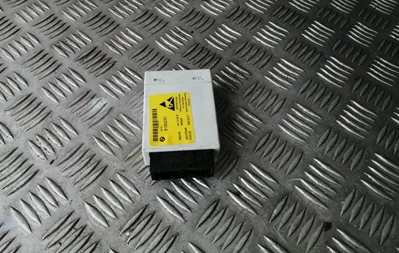 BMW 5 E60 E61 Center console control module 9183233 28137346