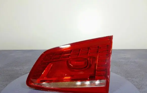 Volkswagen PASSAT B7 Rear/tail lights 3AF945308B