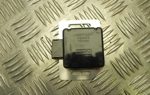 Ford Focus Aerial antenna amplifier CM5T19H464CE U451
