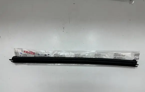 Ford Mondeo MK V Rubber seal rear door DS73F25860AE 5257433