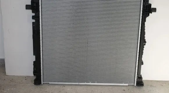 BMW X5 G05 Coolant radiator 17118089724 8089724