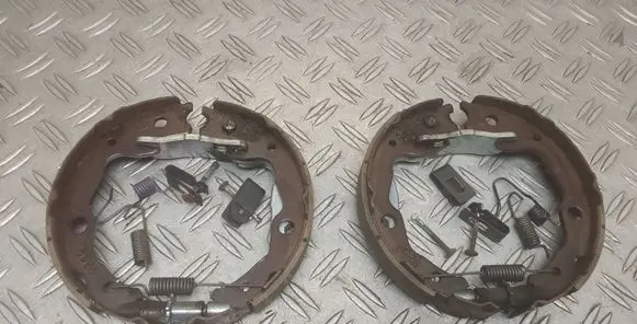 Toyota RAV 4 (XA40) Handbrake/parking brake pads 