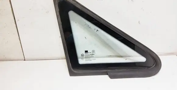 Hyundai Trajet Front triangle window/glass 43R00107 A004313